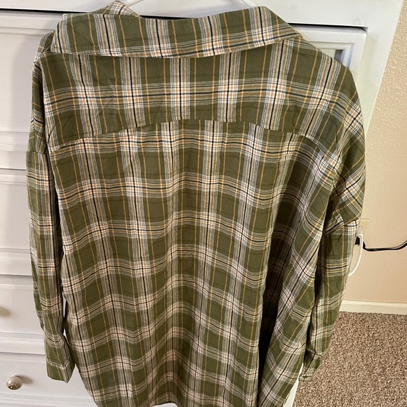 flannels - Picture 4 of 10